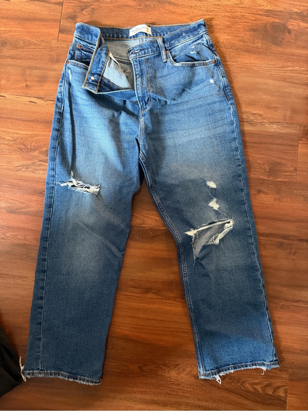 Abercrombie women’s jeans